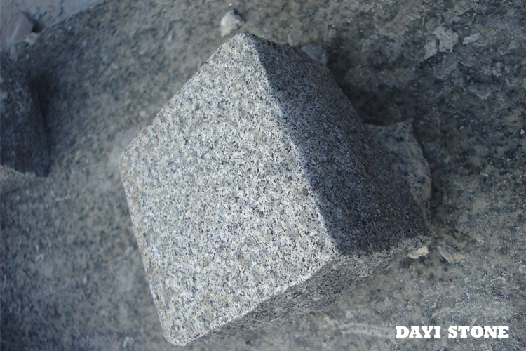 Natural Stone Cubes Dark Grey Granite G654 Top Bushhammered edges split bottom sawn 10x10x8cm - Dayi Stone